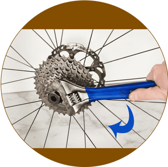 Tighten a bicycle cassette lockring with an adjustable wrench